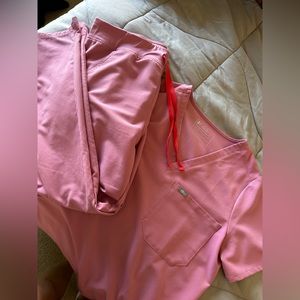 FIGS pink set